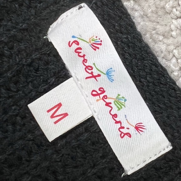 Sweet Generis Oversized Retro Granny Square Sweater - size Medium - Picture 4 of 6